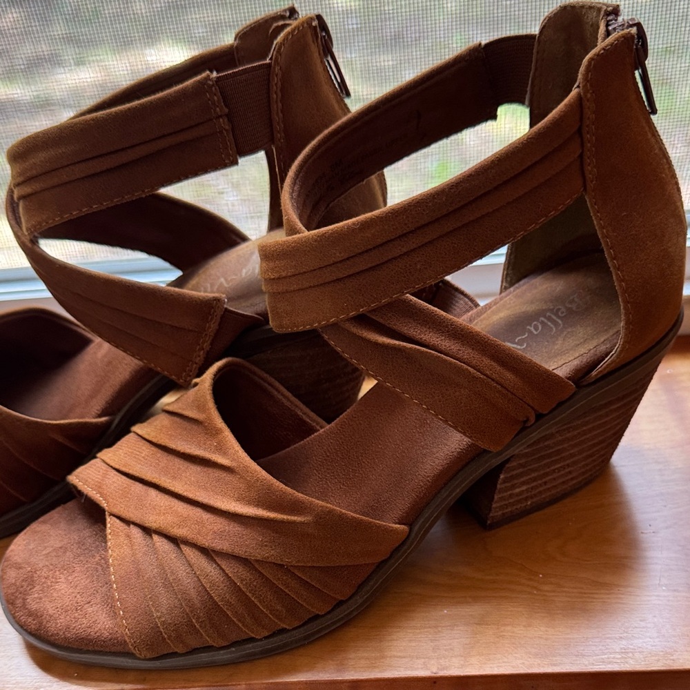 Strappy Heeled Sandals - Picture 2 of 7
